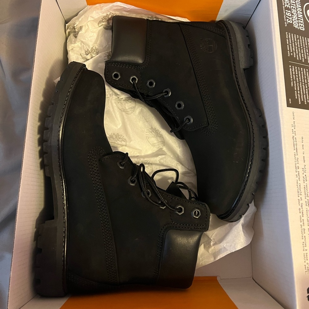 NEW Women’s Timberland Black Boots